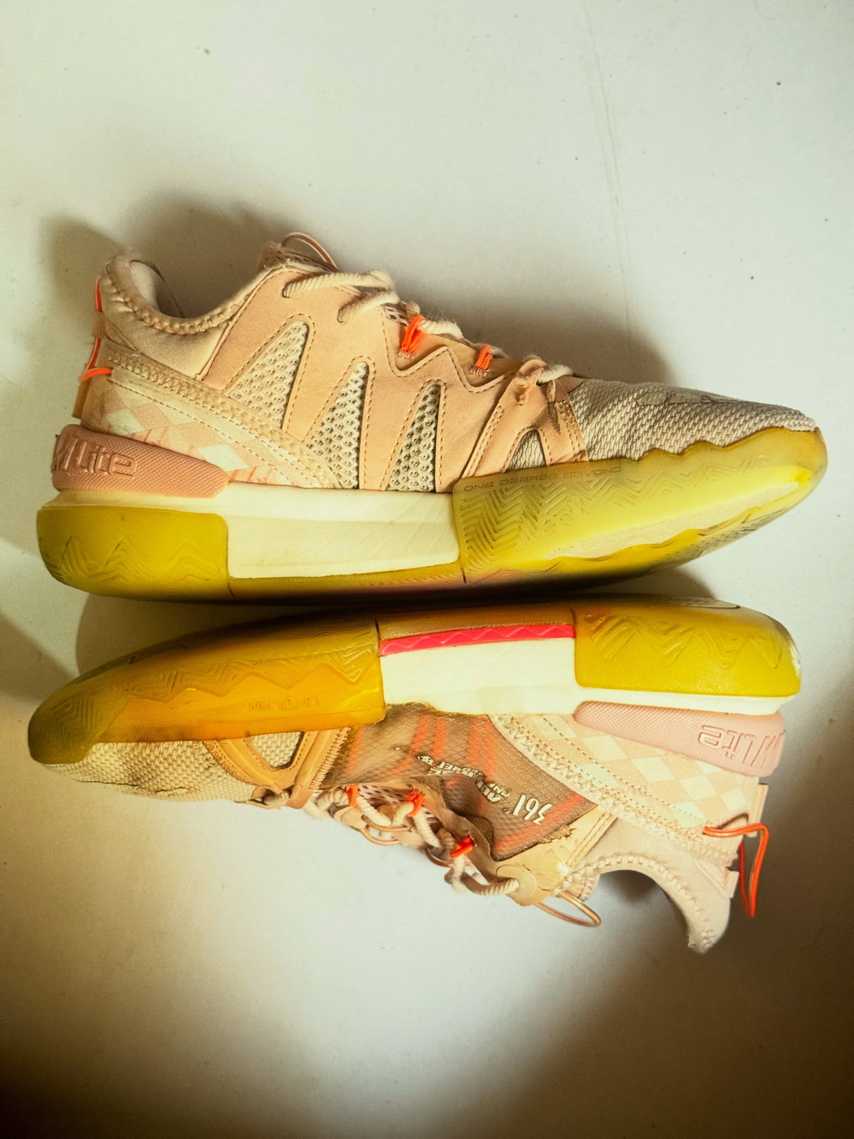361 Degrees Burning Battle 2.0 PRM Orange Pink