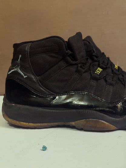 Air Jordan 11 Retro Gamma Blue Sneakers