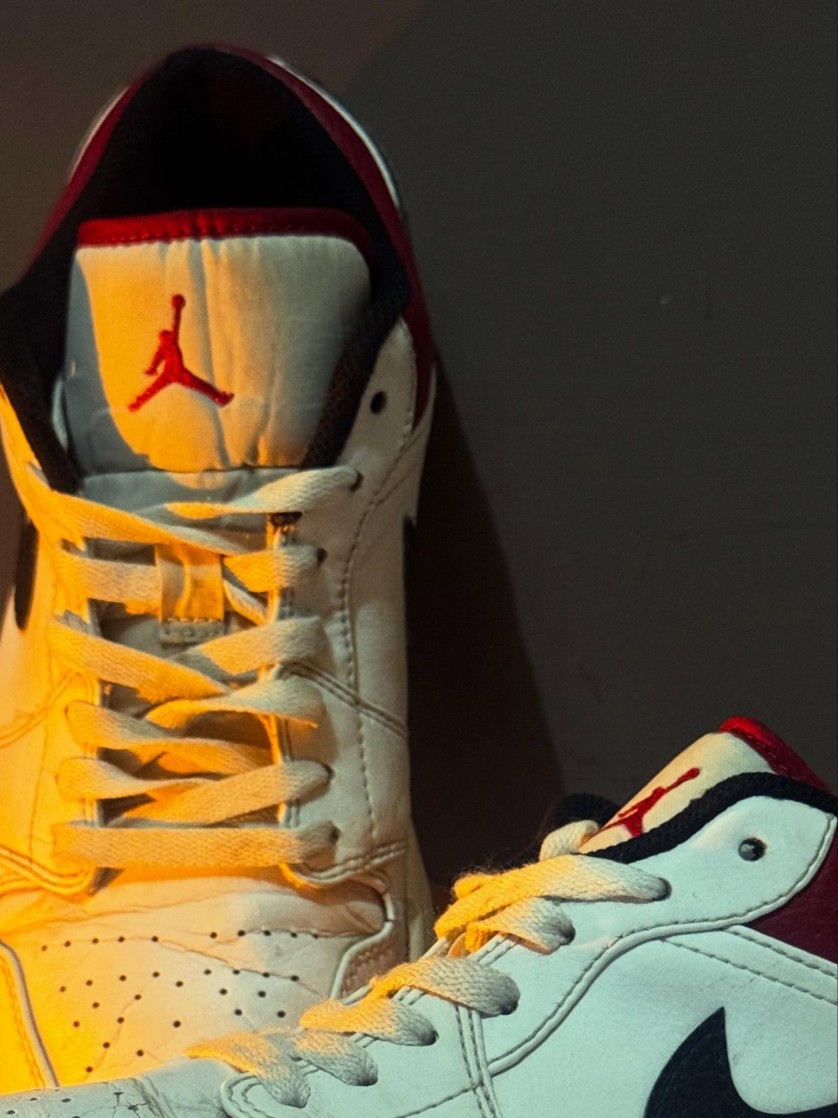 Air Jordan 1 Low White Black Red