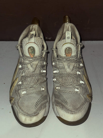 Anta Grey and White High-Top Basketball Sneakers