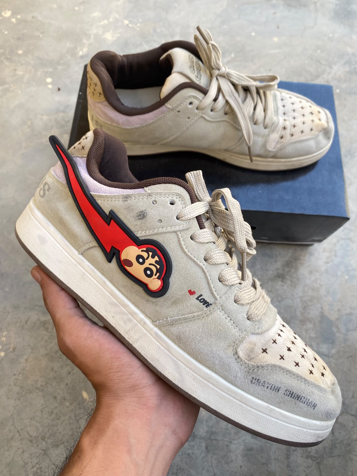 Crayon Shin-chan skateboard sneakers
