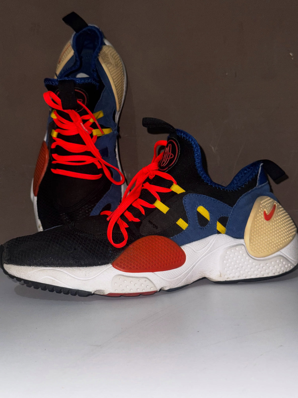 Nike Huarache Colour-Block Sneakers